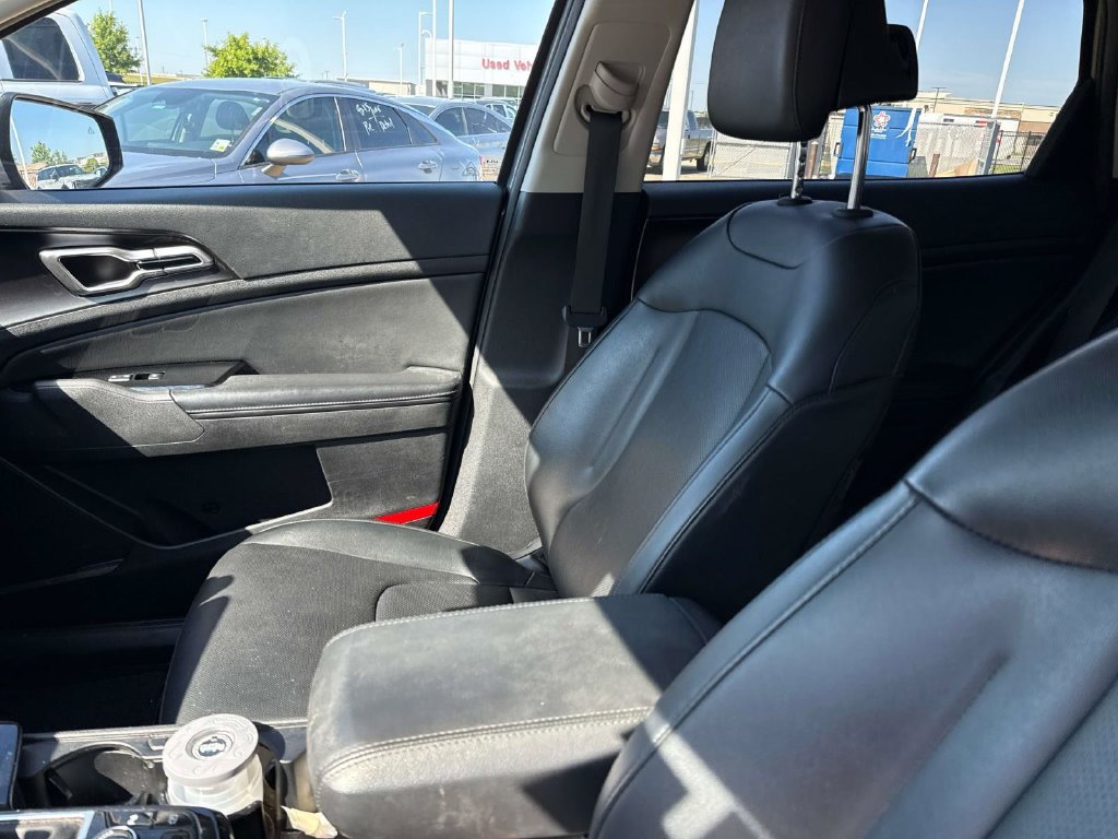 Used 2023 Kia Sportage EX AWD/4WD image 18