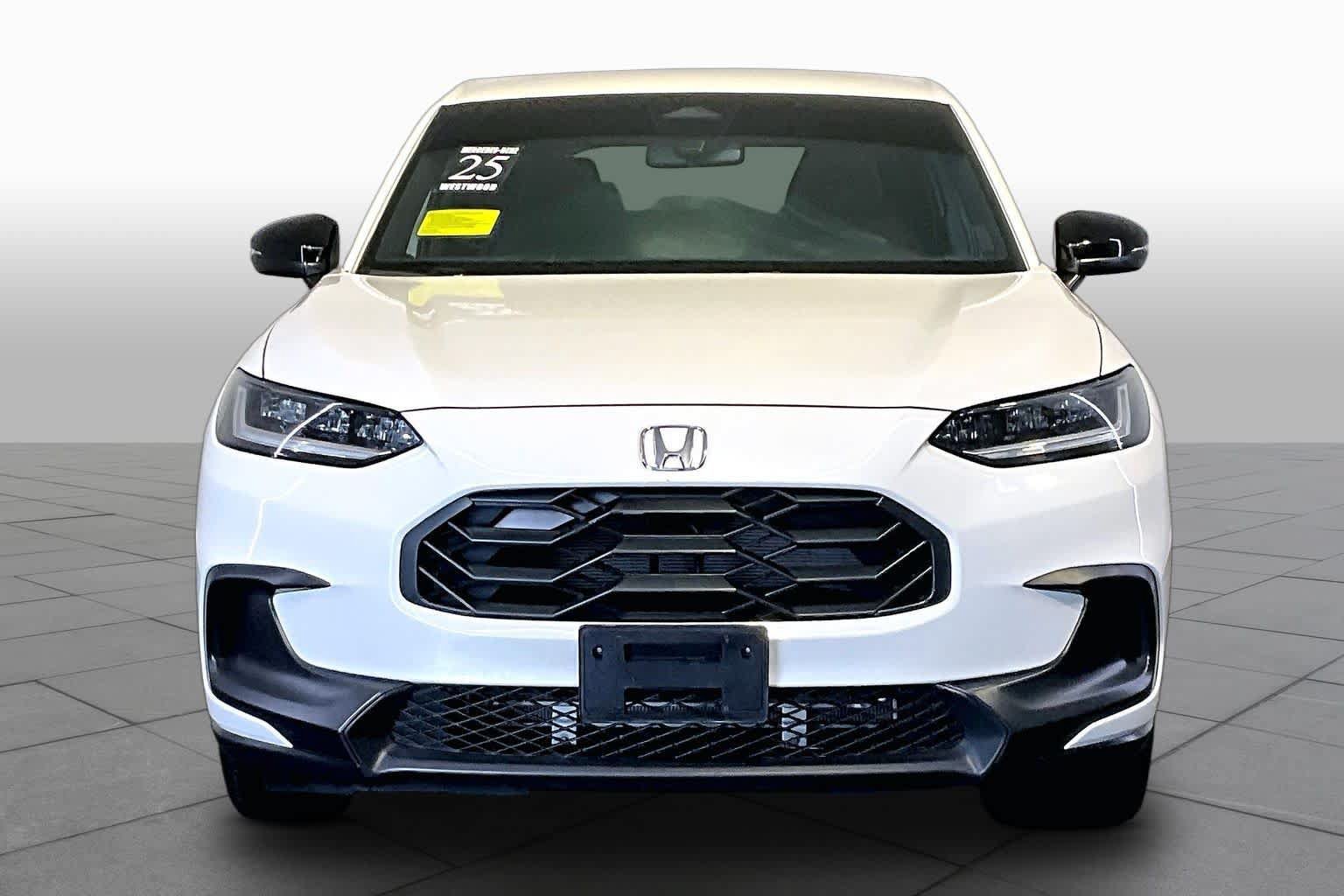 Used 2025 Honda HR-V Sport image 4