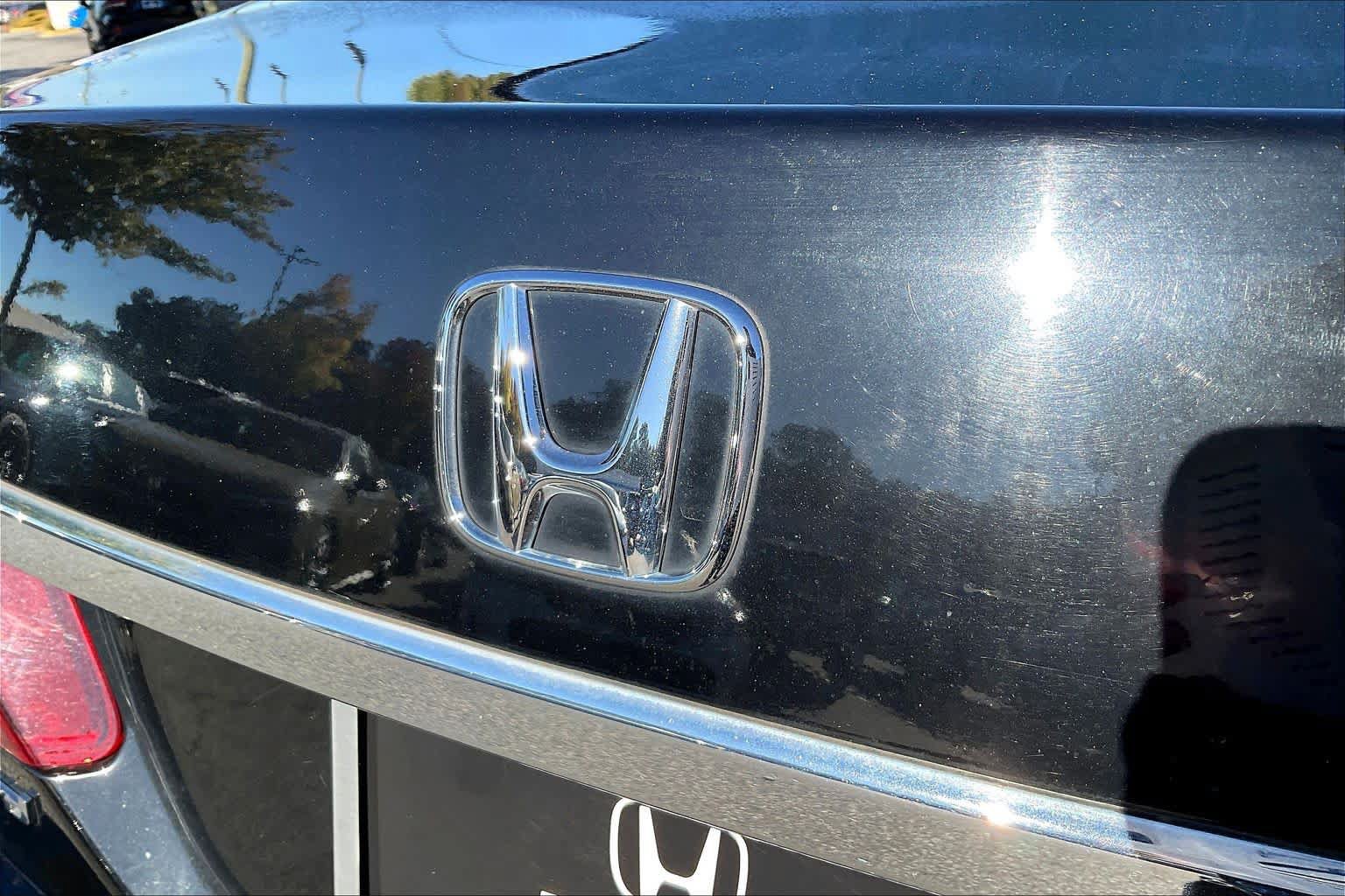 Used 2016 Honda Accord EX-L image 9