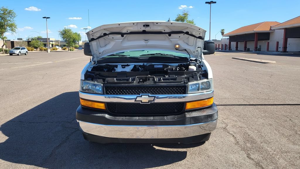 Used 2020 Chevrolet Express 2500 LT w/ LT Preferred Equipment Group RWD image 35
