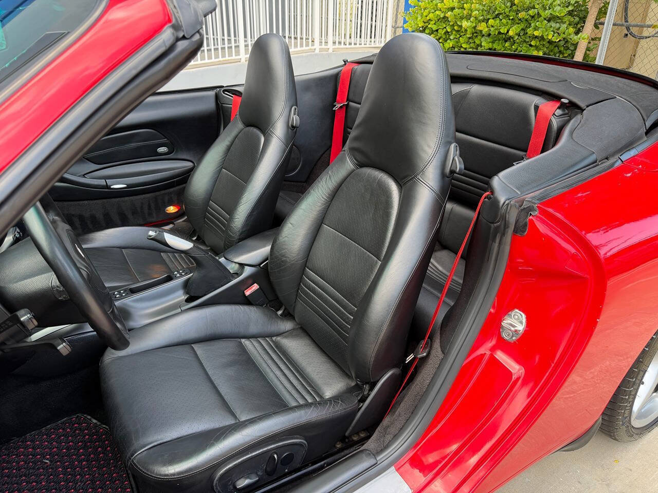 Used 2002 Porsche 911 Cabriolet image 18