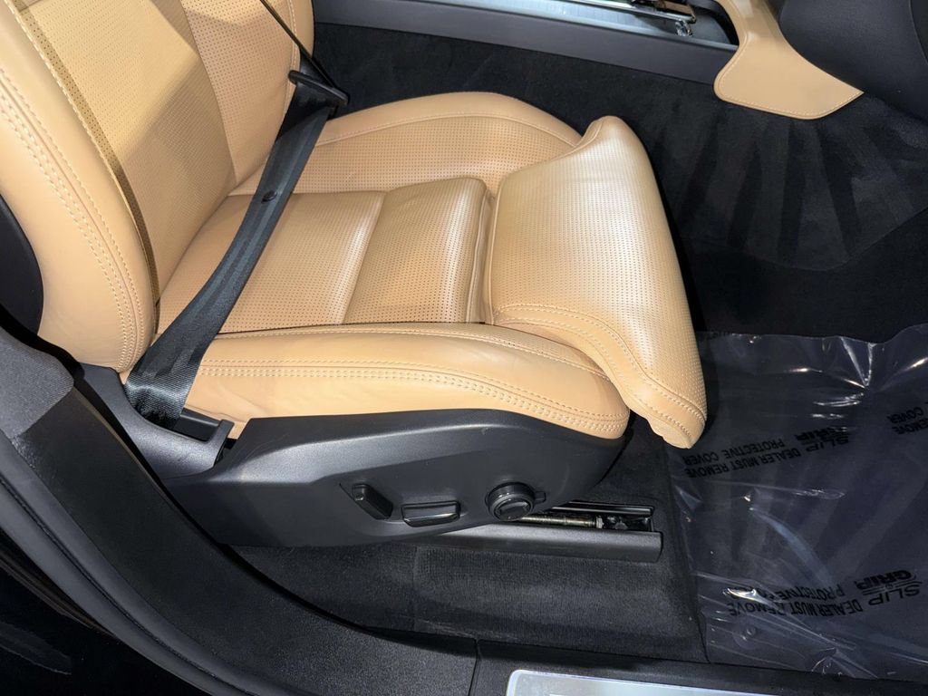 Used 2024 Volvo XC90 T8 Ultimate AWD/4WD image 15