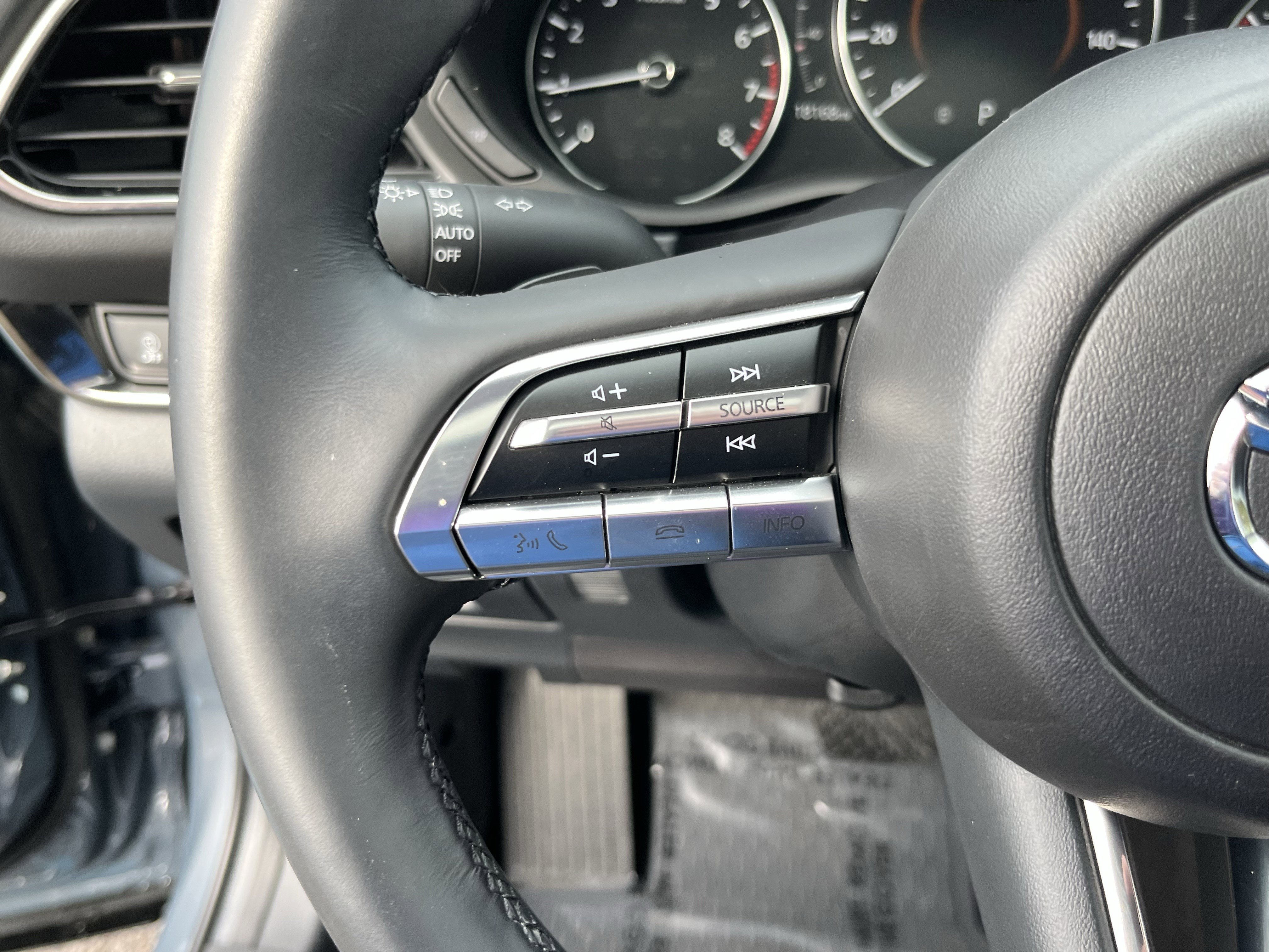 Used 2021 MAZDA CX-30 AWD 2.5 S w/ Premium Package image 22