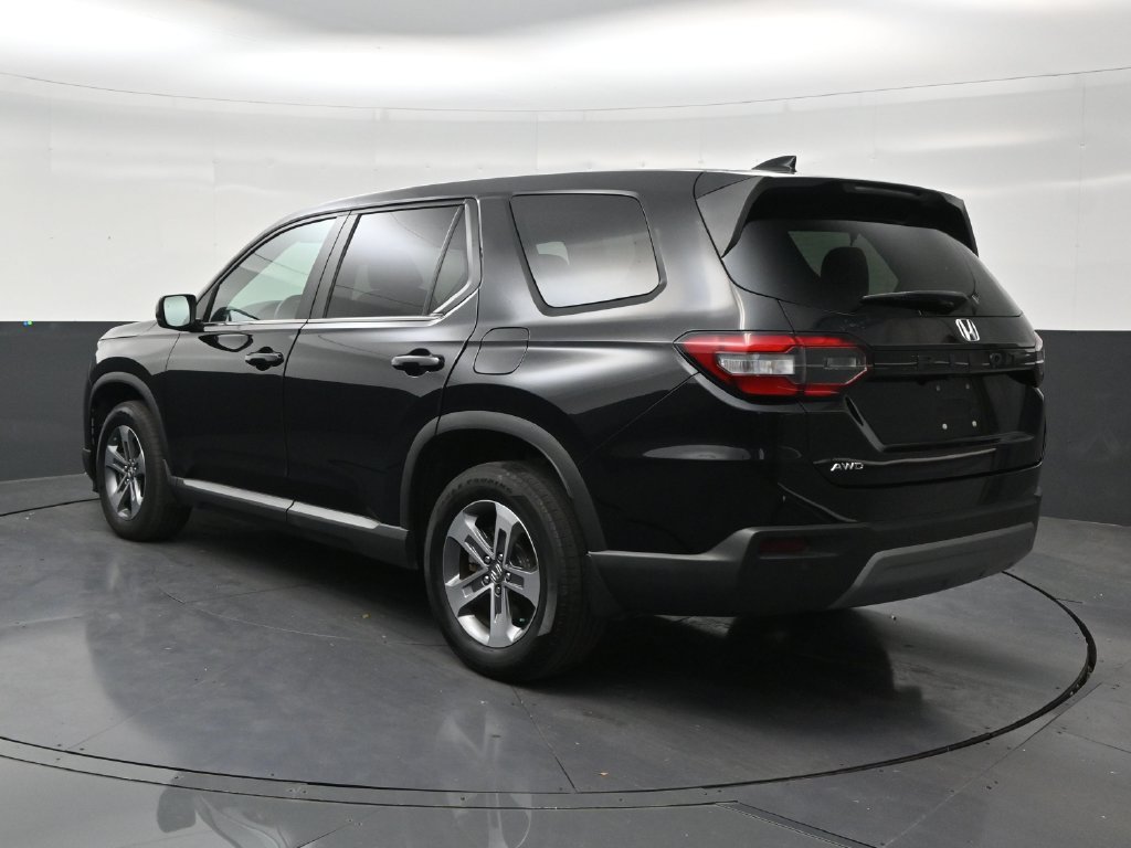 Used 2023 Honda Pilot EX-L image 3