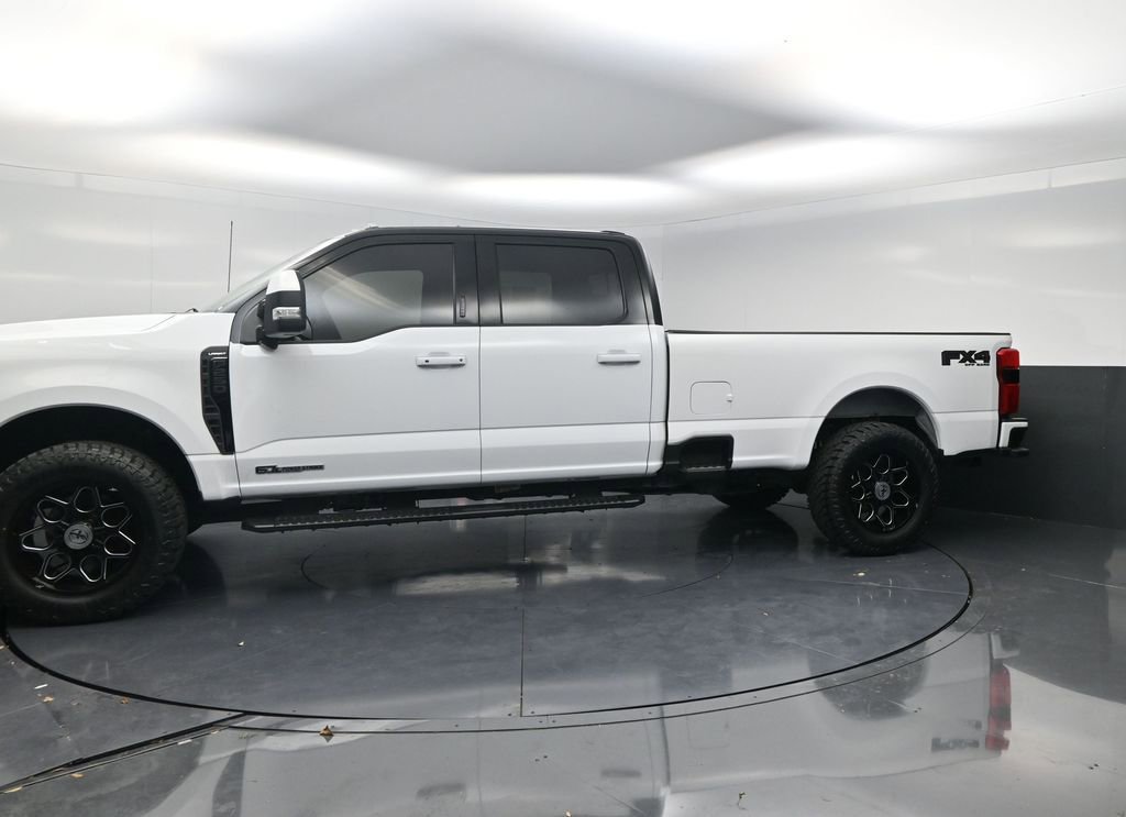Used 2023 Ford F250 Lariat w/ Sport Appearance Package image 3