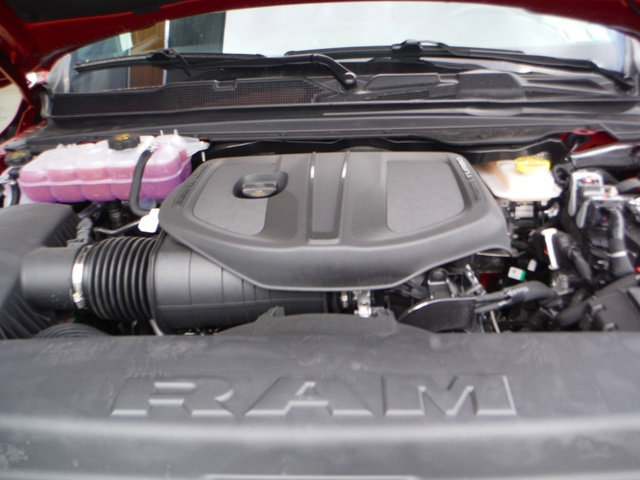 New 2026 RAM 1500 Express AWD/4WD image 7