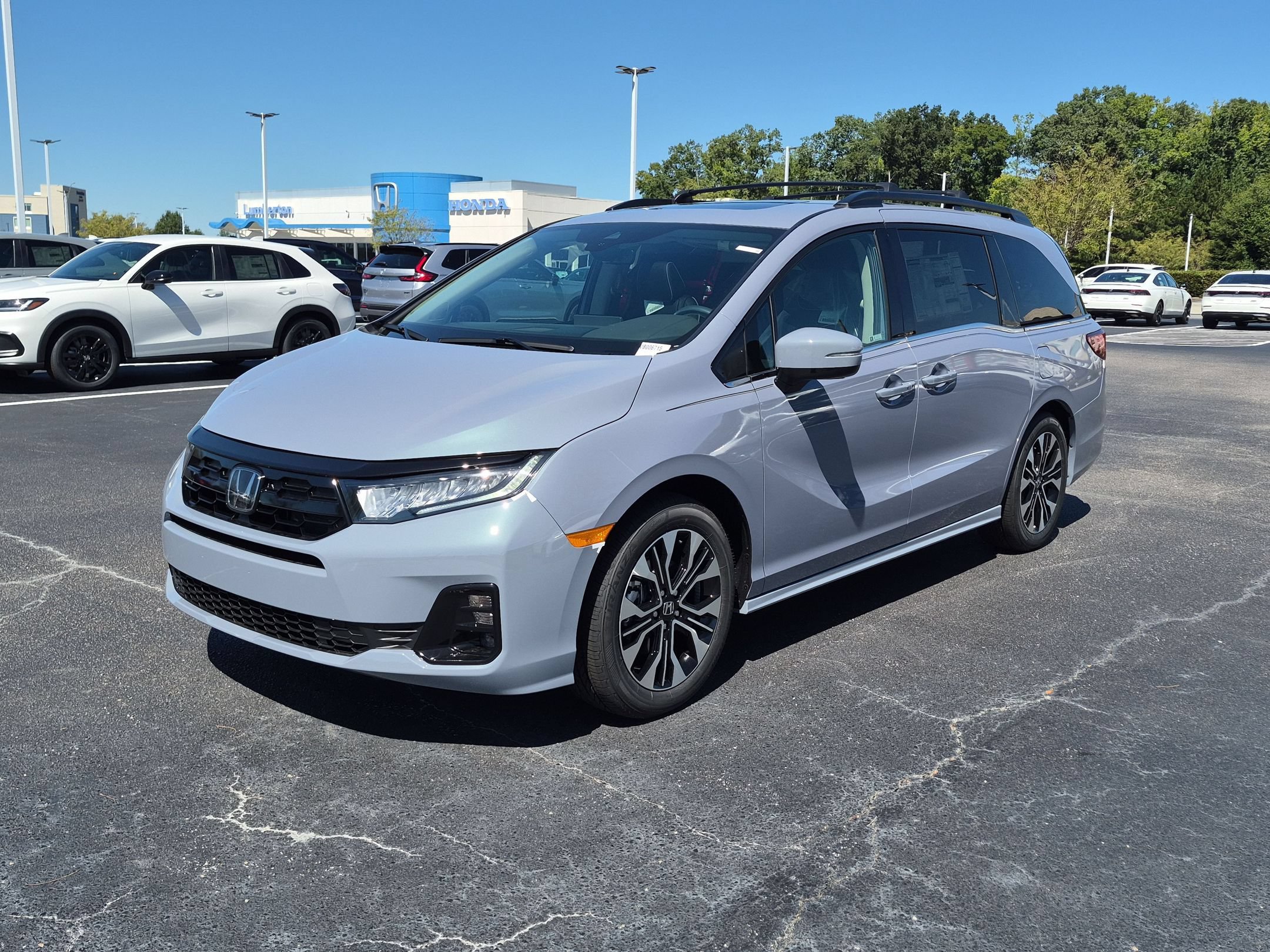 New 2027 Honda Odyssey Elite image 7