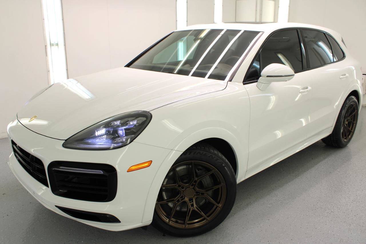 Used 2019 Porsche Cayenne S AWD/4WD image 2