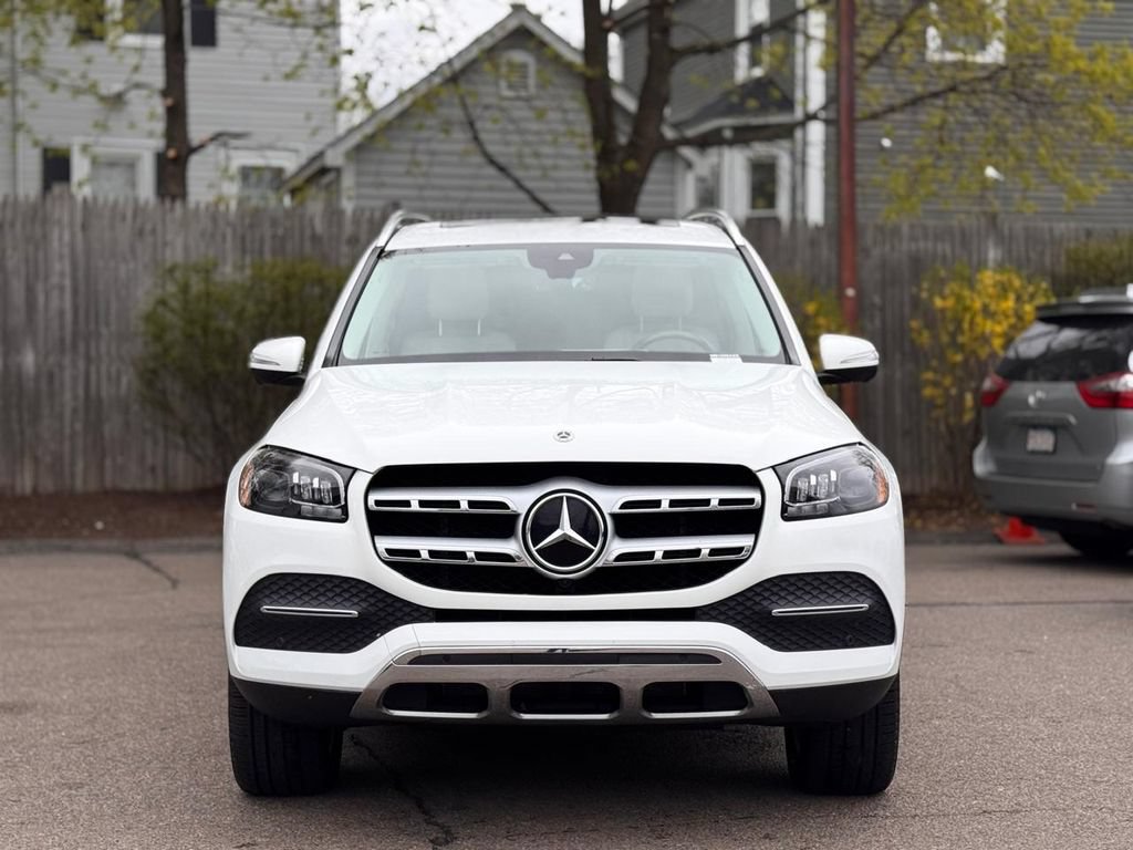 Used 2022 Mercedes-Benz GLS 450 4MATIC image 9