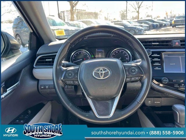 Used 2019 Toyota Camry SE image 18