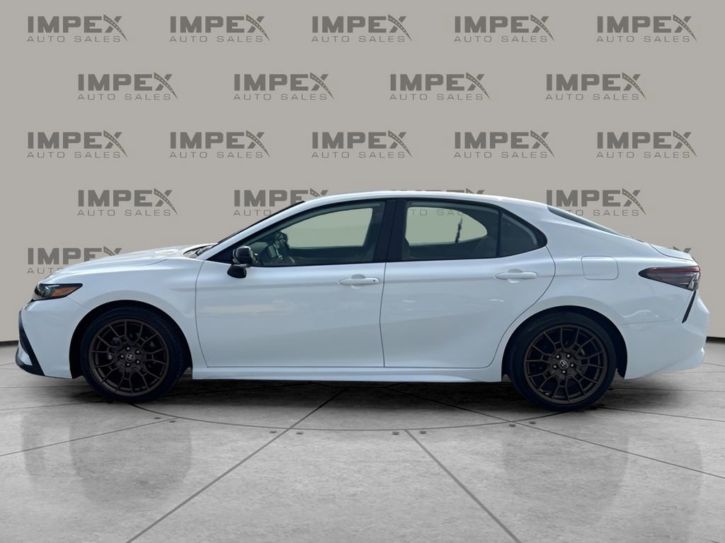 Used 2023 Toyota Camry SE w/ Convenience Package image 2