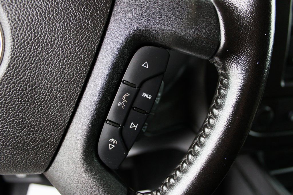 Used 2020 Chevrolet Express 3500 w/ Driver Convenience Package RWD image 24