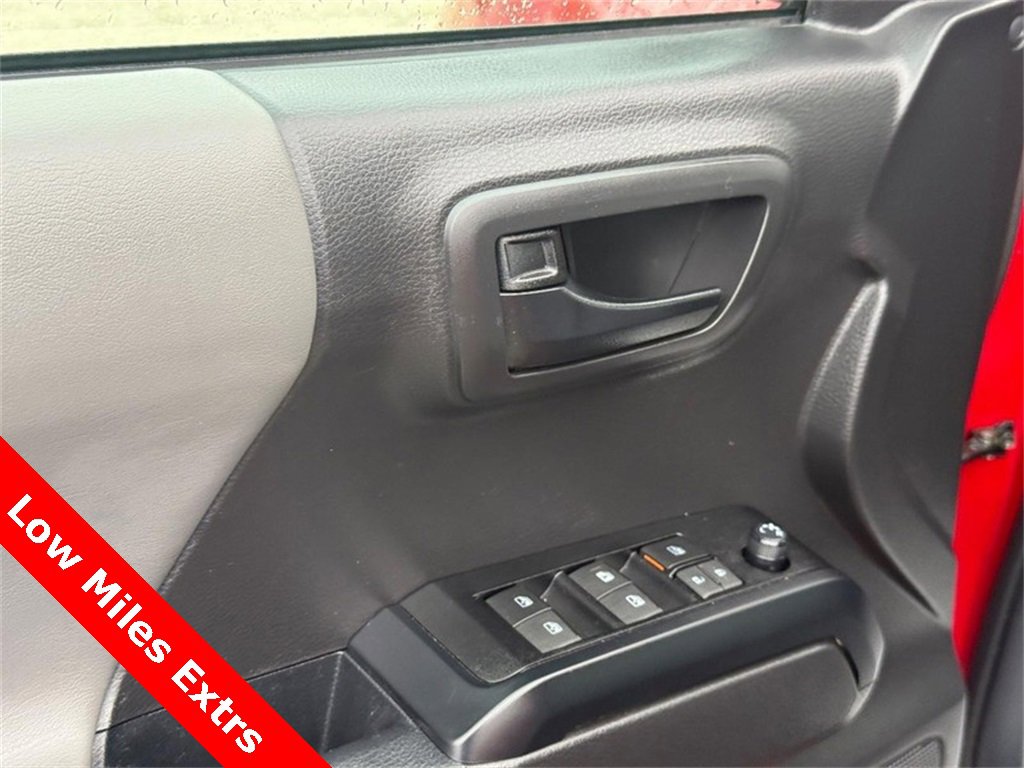 Used 2023 Toyota Tacoma SR image 18