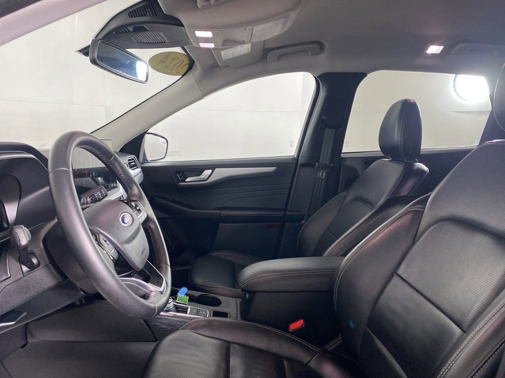 Used 2024 Ford Escape Platinum image 13