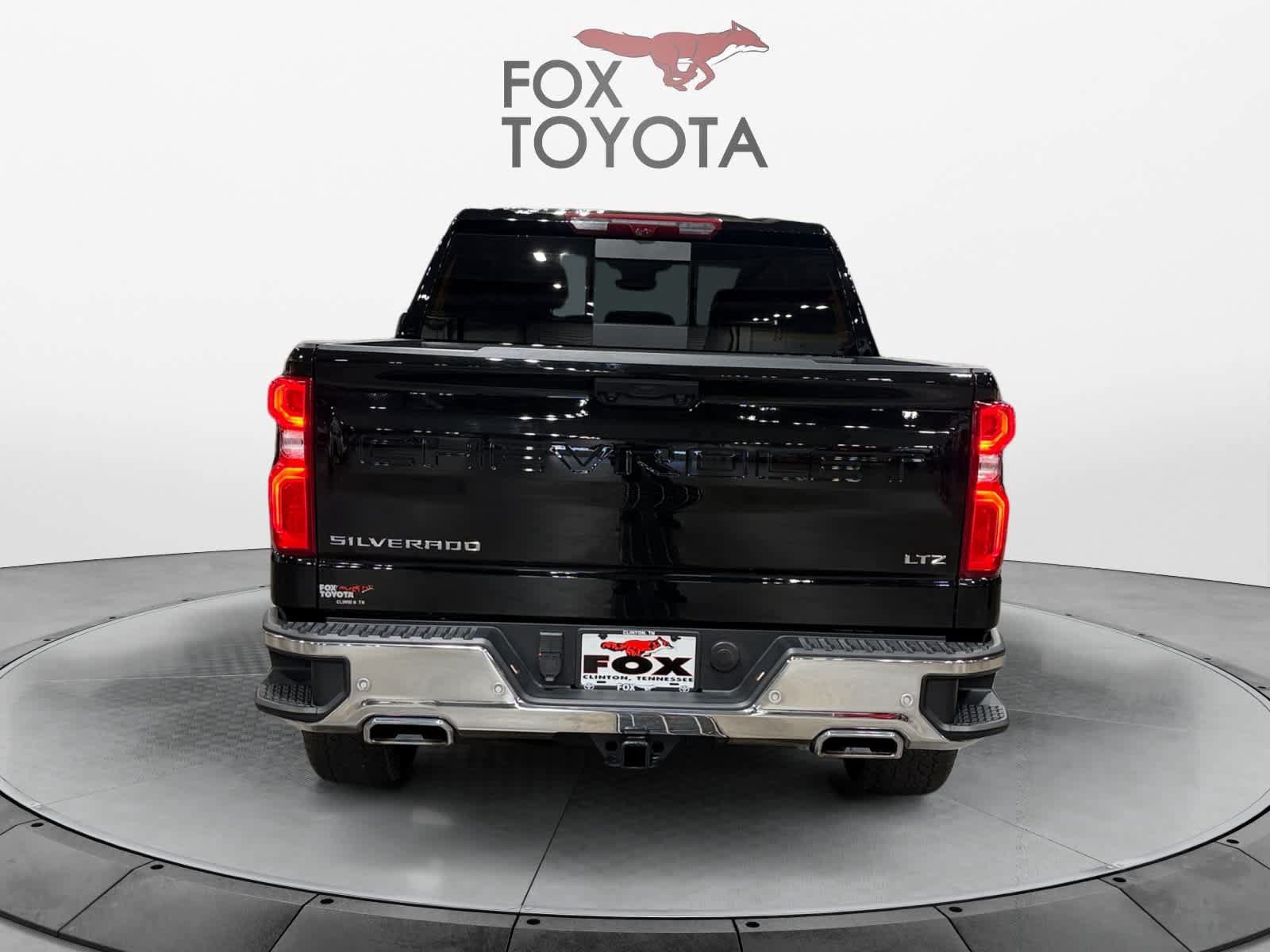 Used 2025 Chevrolet Silverado 1500 LTZ w/ Technology Package AWD/4WD image 5