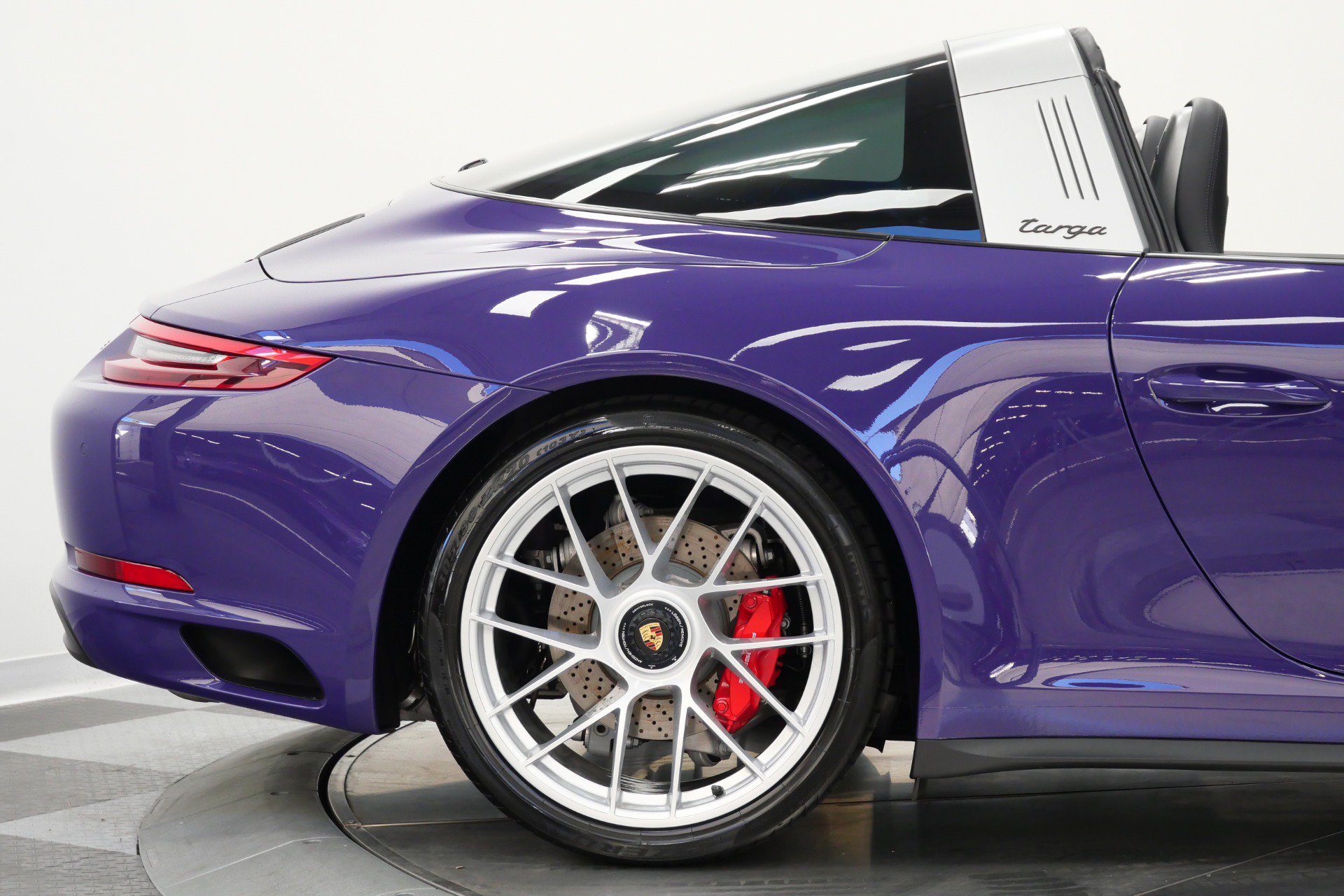 Used 2018 Porsche 911 Targa 4 GTS AWD/4WD image 46