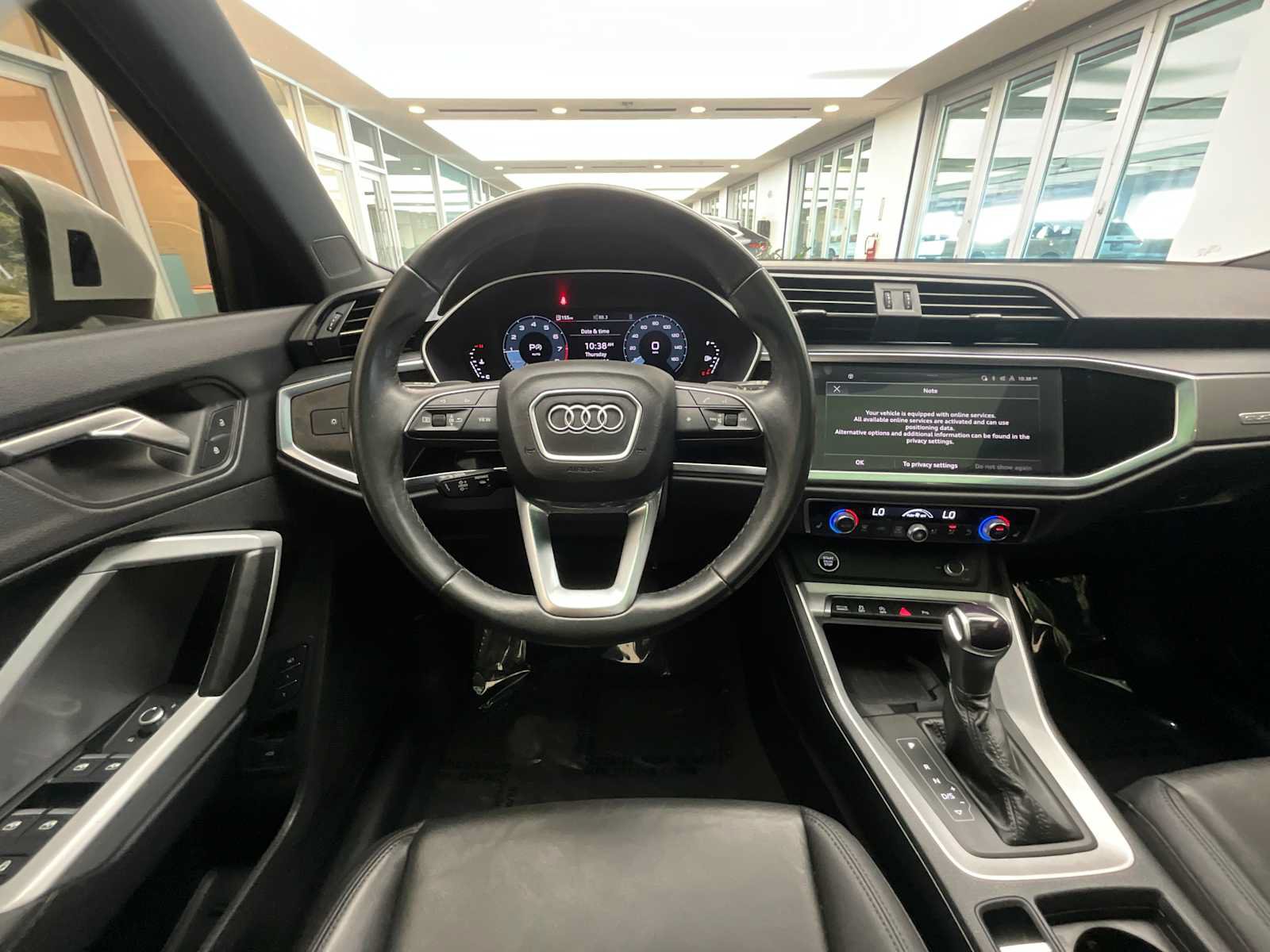 Used 2024 Audi Q3 2.0T Premium w/ Convenience Package AWD/4WD image 9