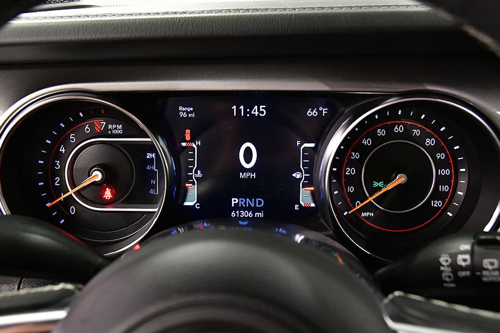 Used 2019 Jeep Wrangler Unlimited Sahara AWD/4WD image 14