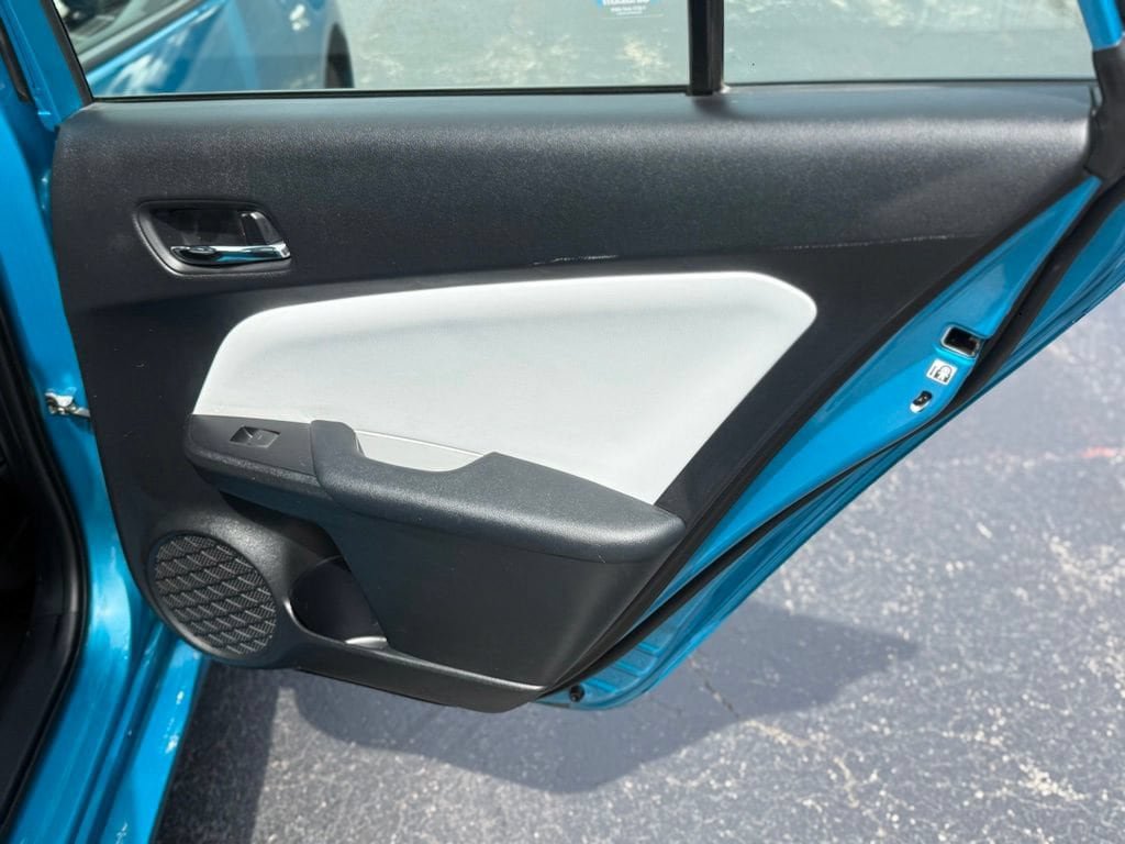 Used 2020 Toyota Prius Prime XLE FWD image 19