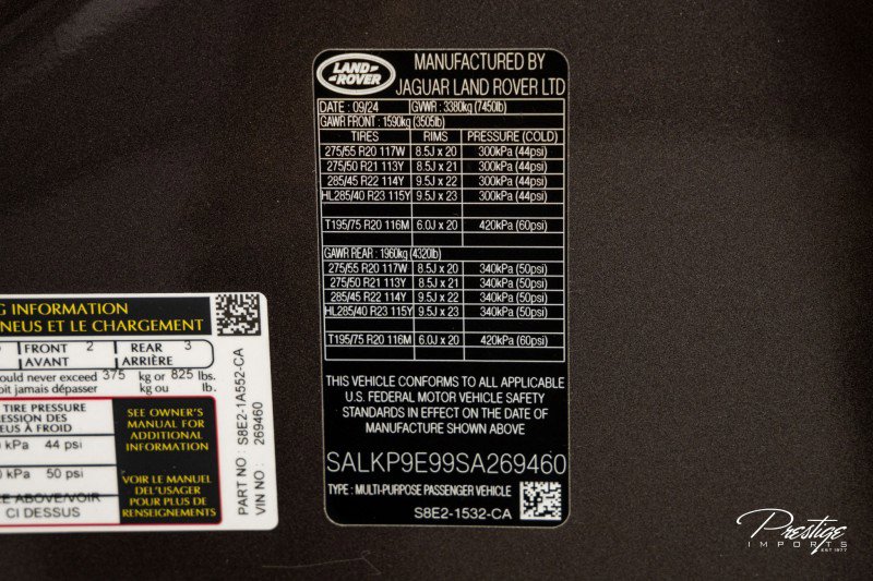 Used 2025 Land Rover Range Rover SE image 54