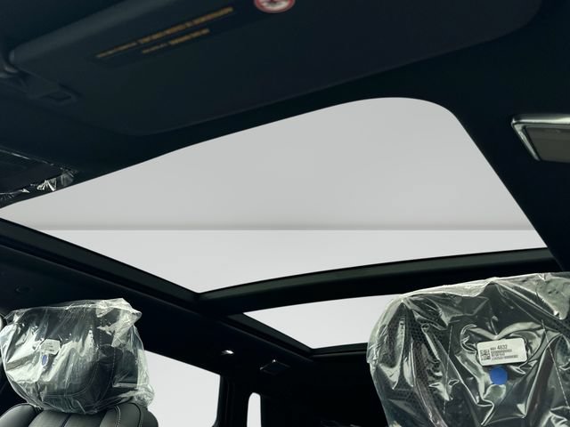 New 2026 Cadillac Lyriq Premium Sport w/ LPO, Floor Liner Package AWD/4WD image 9