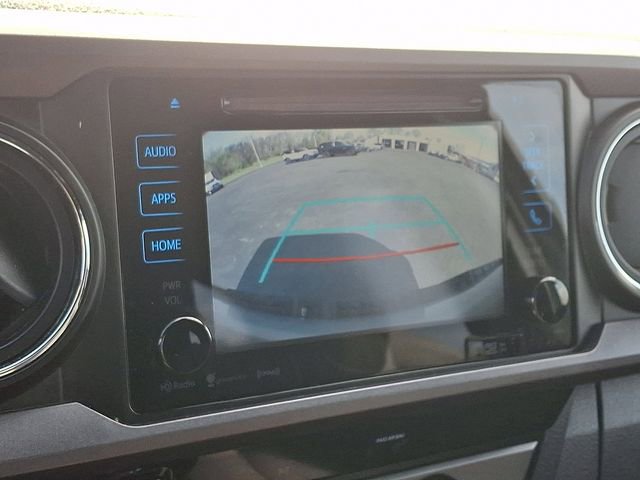 Used 2018 Toyota Tacoma TRD Off-Road image 4