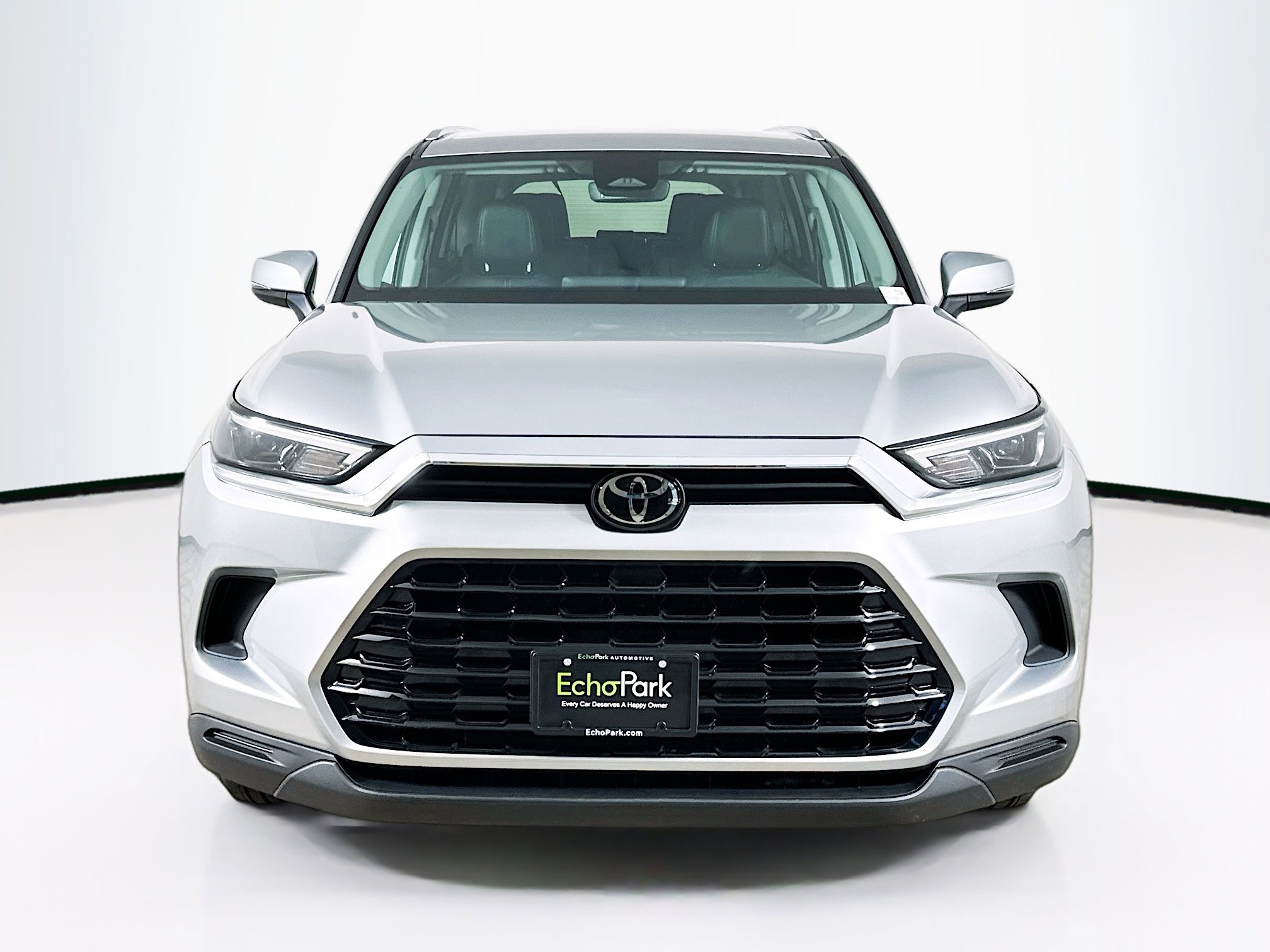 Used 2025 Toyota Grand Highlander AWD image 2