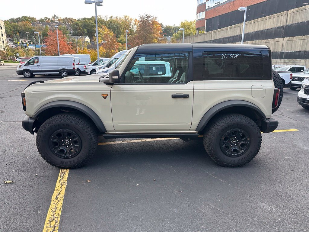Used 2025 Ford Bronco Badlands AWD/4WD image 8
