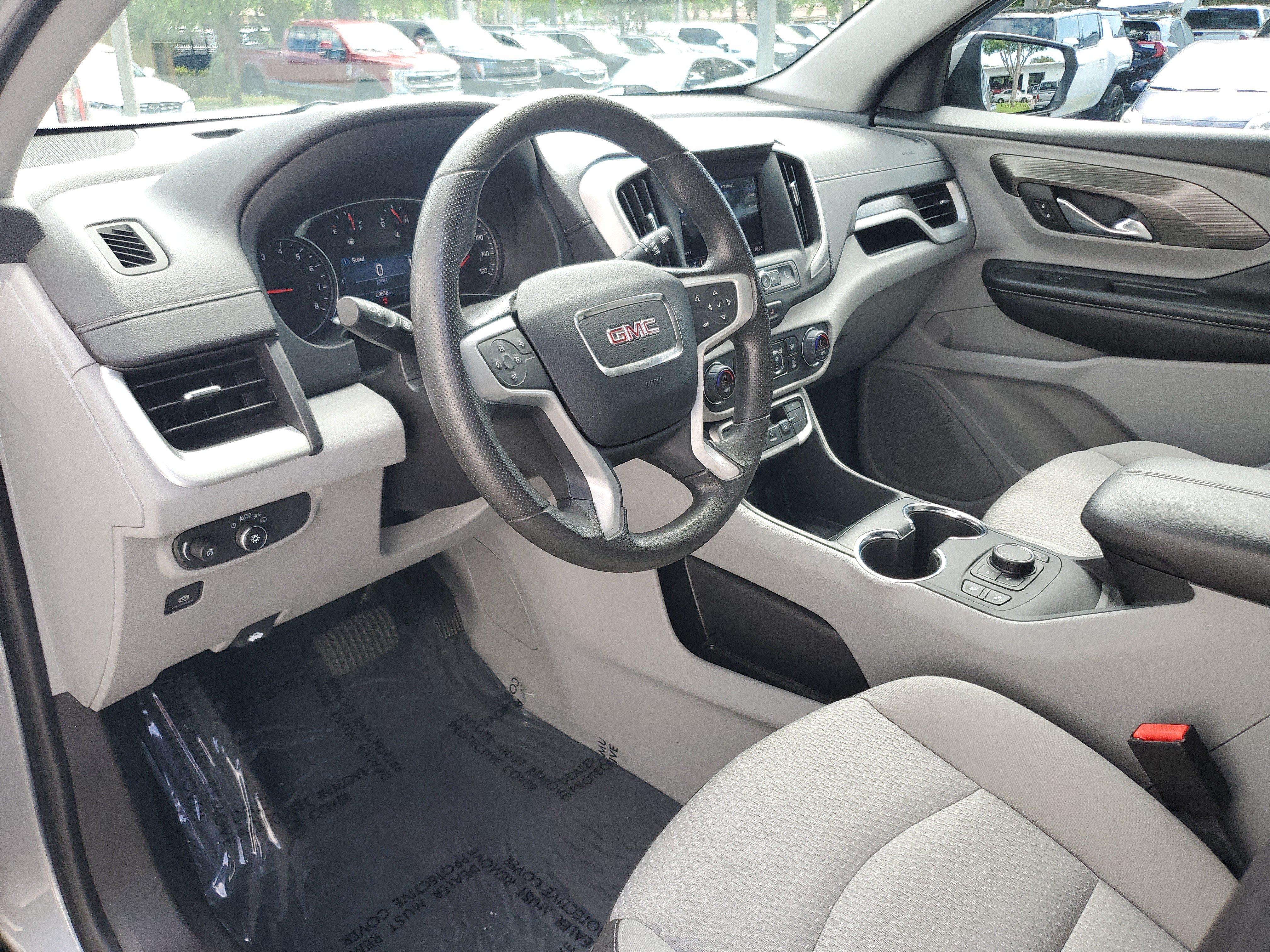 Used 2024 GMC Terrain SLE w/ Driver Convenience Package FWD image 23