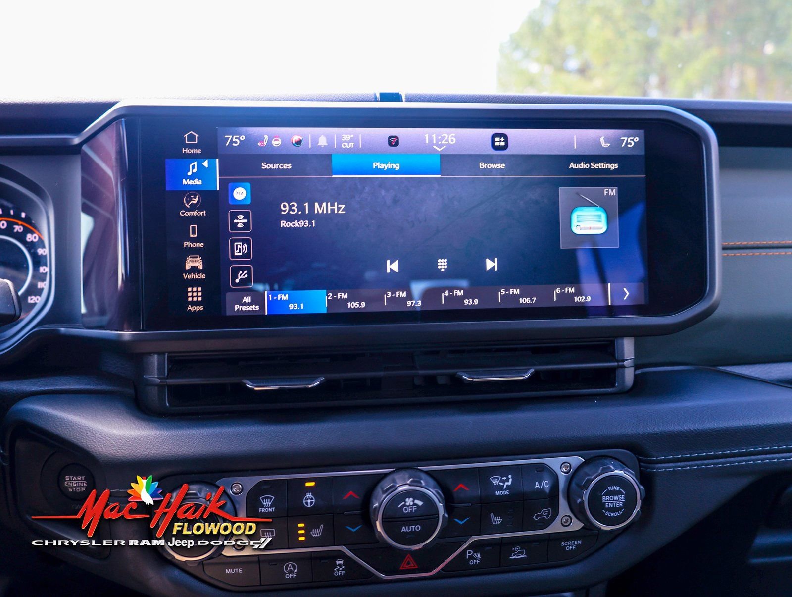 Used 2024 Jeep Gladiator Mojave w/ Safety Group image 16