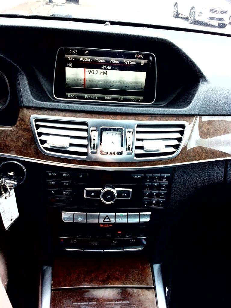 Used 2015 Mercedes-Benz E 350 4MATIC Sedan image 9