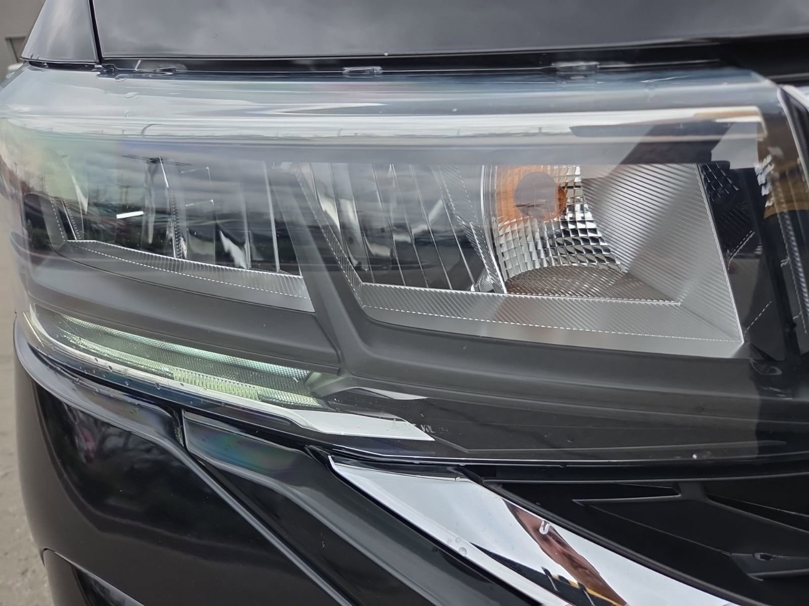 Certified 2023 Volkswagen Taos S w/ Driver Assistance Package image 5