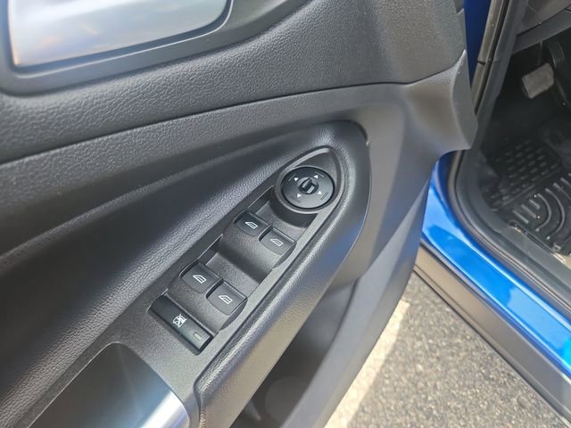 Used 2018 Ford Escape SE w/ SE Sync 3 Package FWD image 12