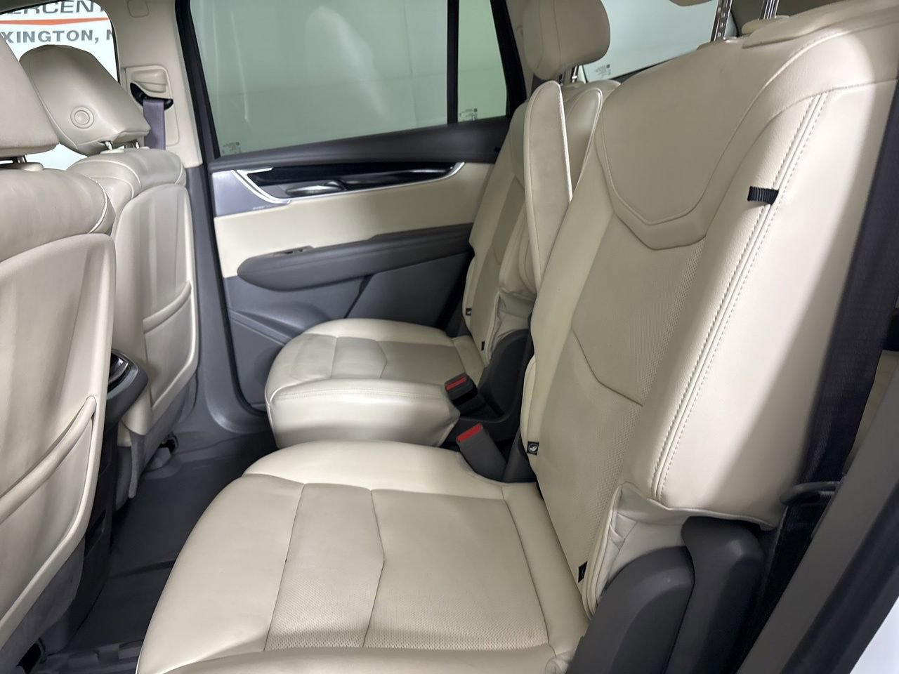 Used 2024 Cadillac XT6 Premium Luxury w/ LPO, Floor Liner Package image 23