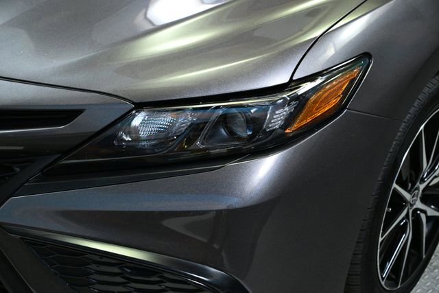 Used 2024 Toyota Camry SE AWD/4WD image 14