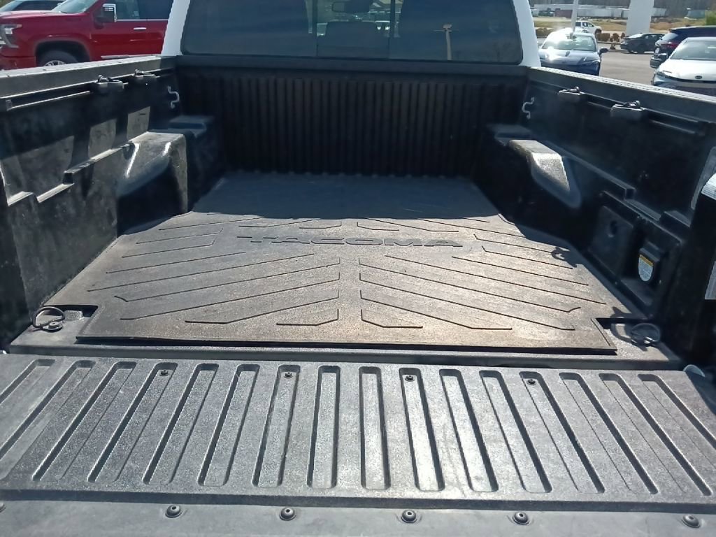 Used 2023 Toyota Tacoma TRD Off-Road image 28