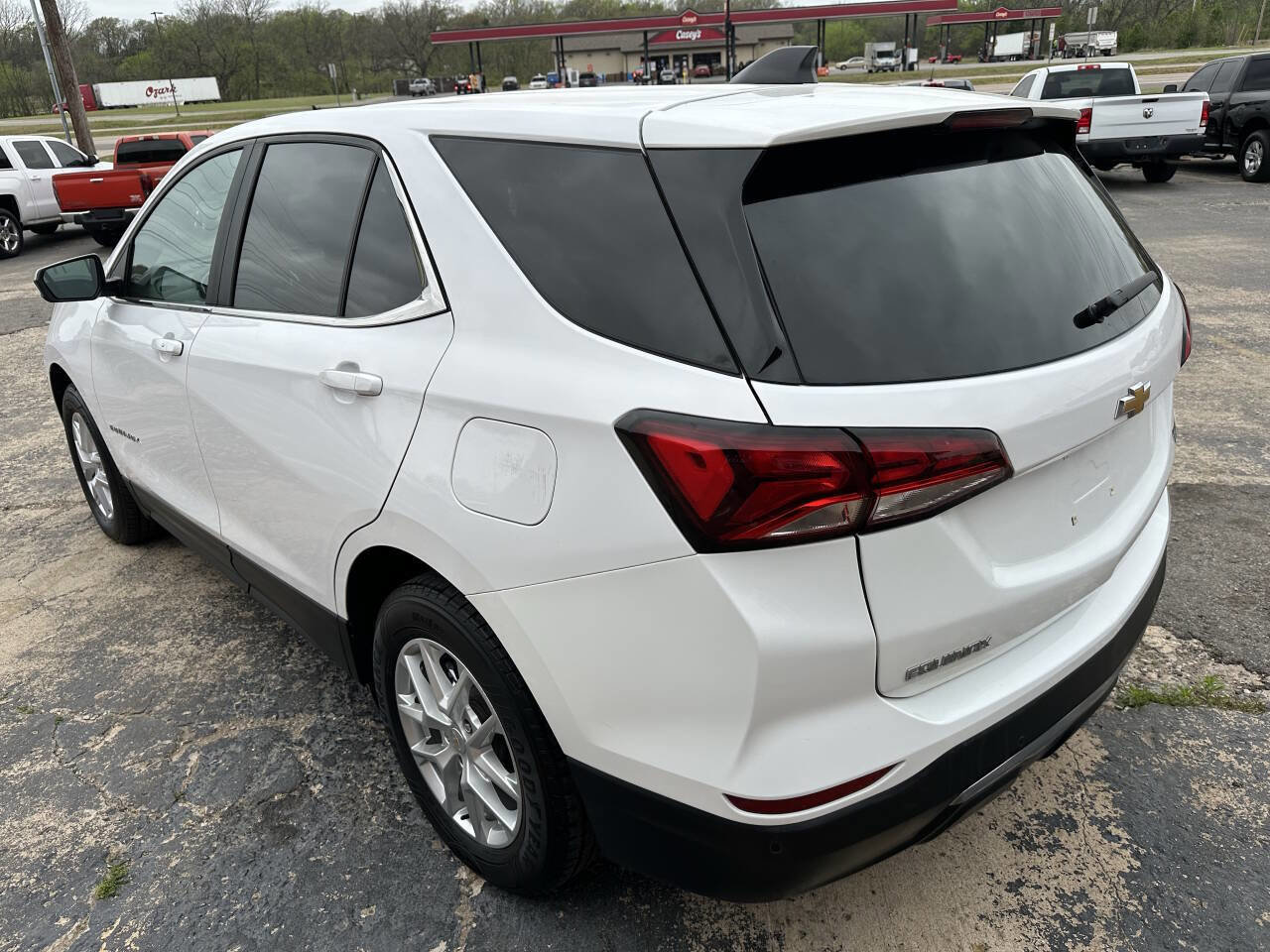 Used 2023 Chevrolet Equinox LT w/ Driver Convenience Package image 7