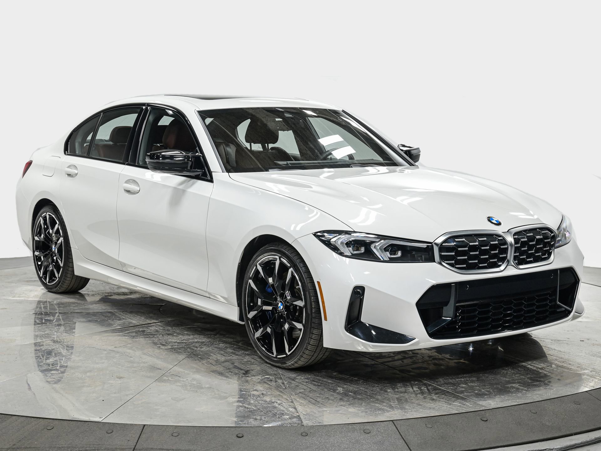 Used 2025 BMW M340i xDrive image 9