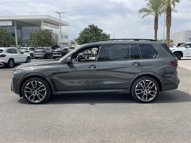 New 2026 BMW X7 M60i image 9