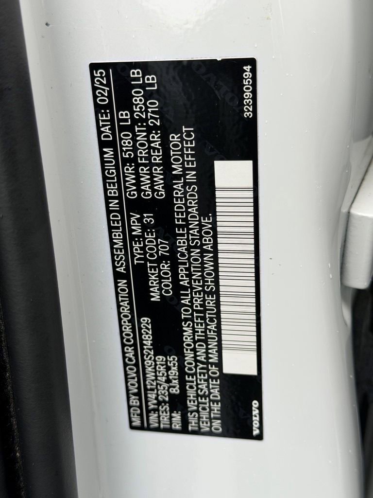 Certified 2025 Volvo V60 B5 Cross Country Plus image 39