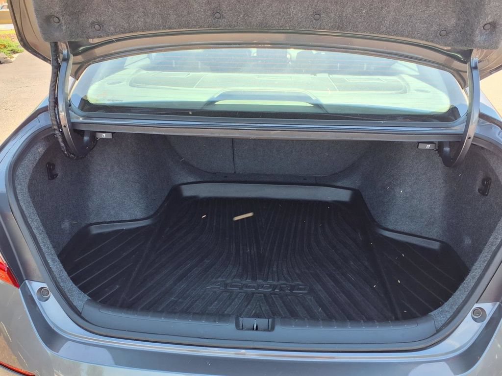 Used 2019 Honda Accord EX image 22