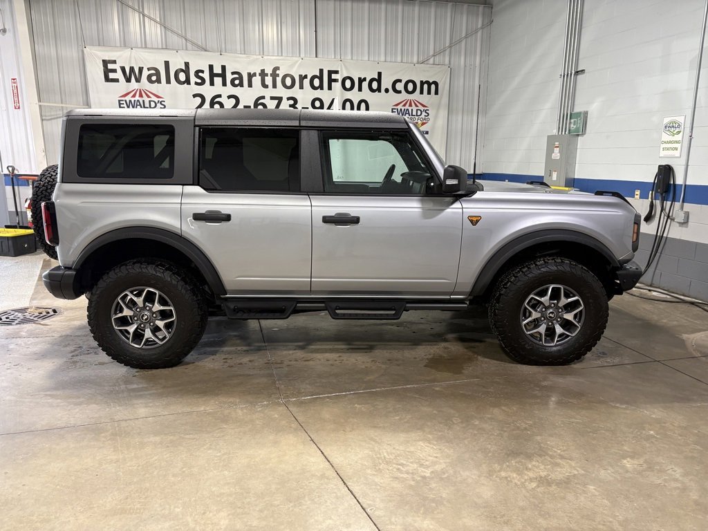 Certified 2024 Ford Bronco Badlands image 11