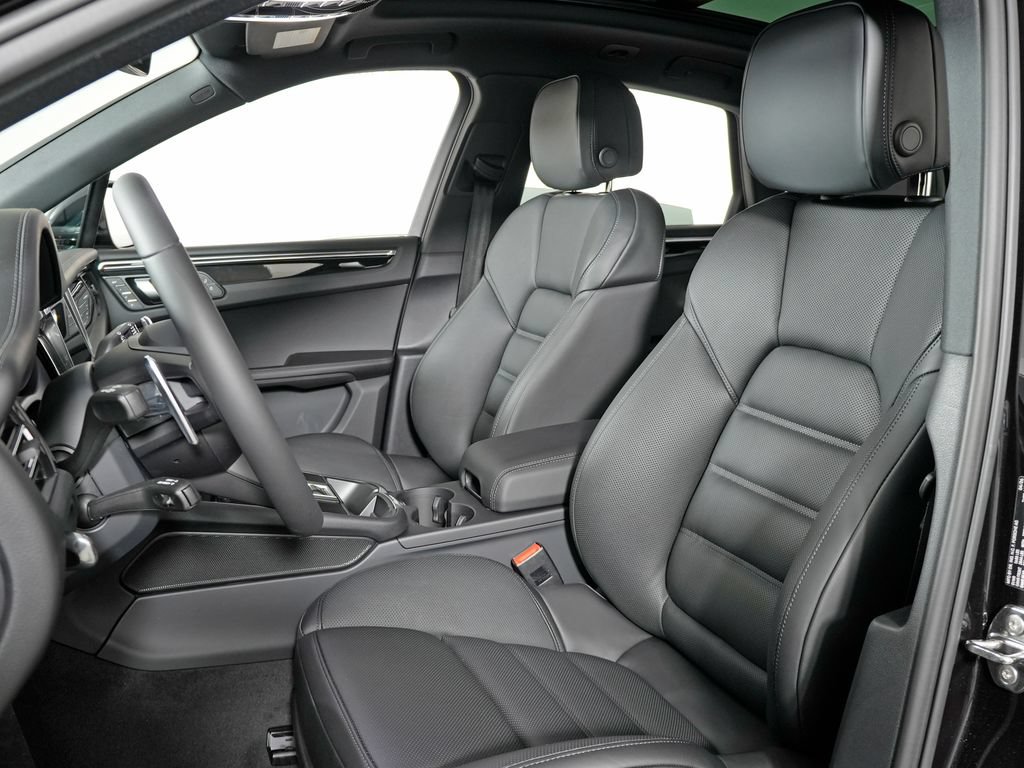 New 2026 Porsche Macan S AWD/4WD image 5