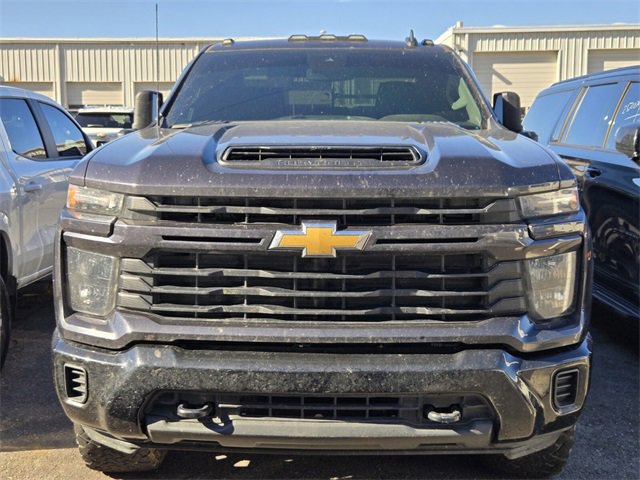 Used 2024 Chevrolet Silverado 2500 Custom w/ Custom Value Package image 11