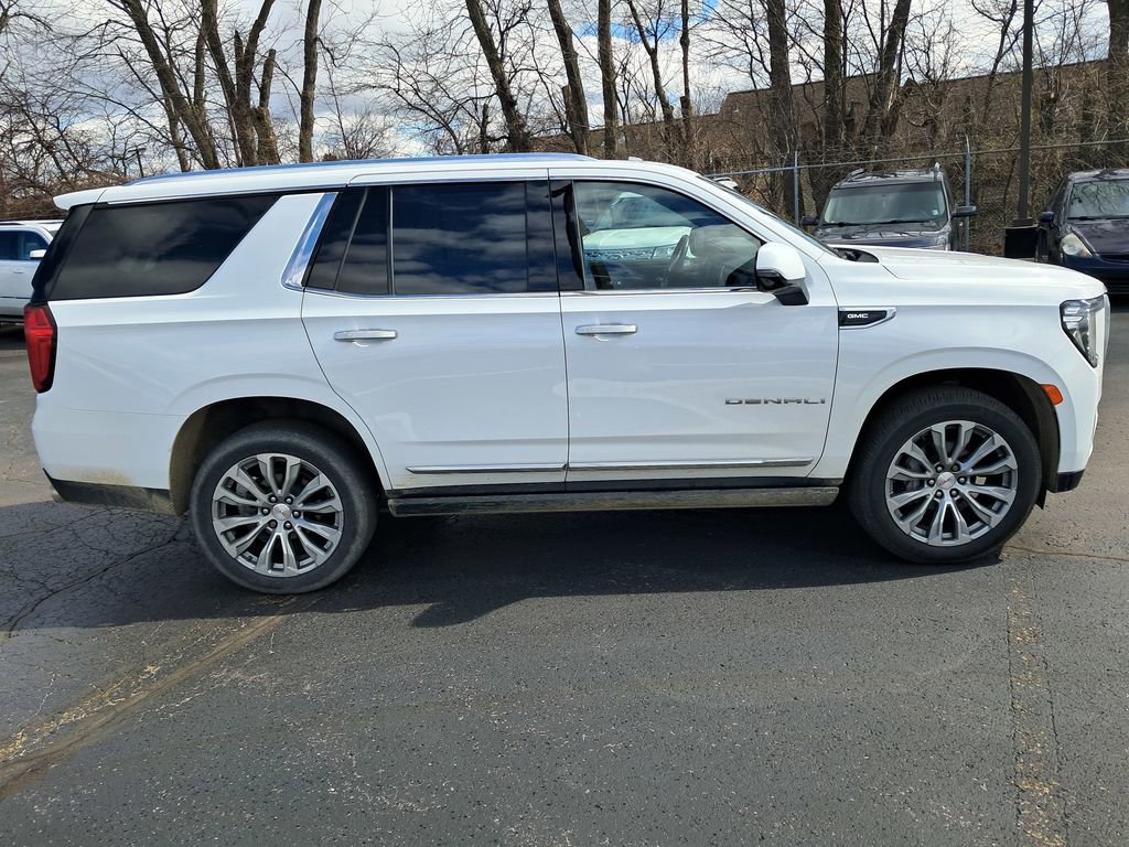 Used 2021 GMC Yukon Denali w/ Denali Premium Package image 6