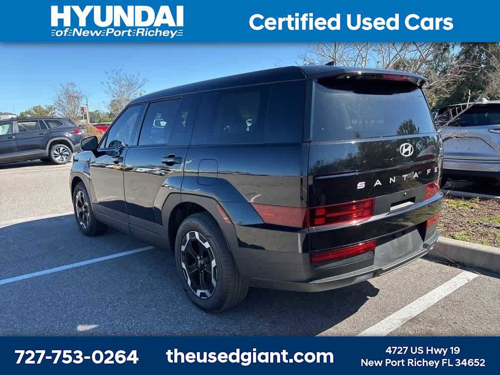 Used 2024 Hyundai Santa Fe SE image 2