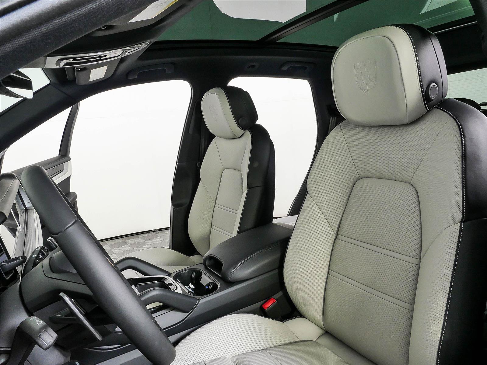 New 2026 Porsche Cayenne AWD/4WD image 5