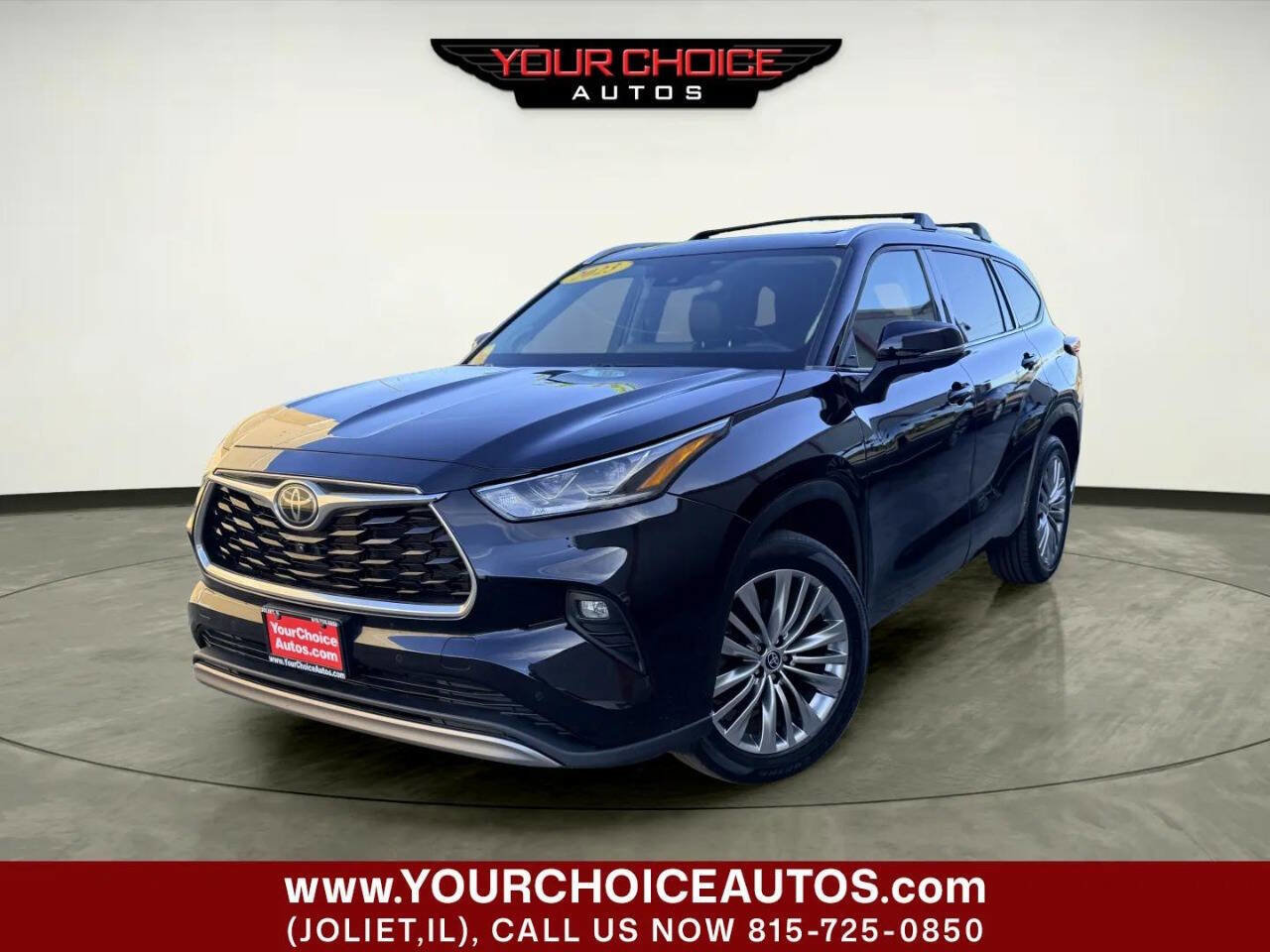 Used 2023 Toyota Highlander Platinum FWD image 1
