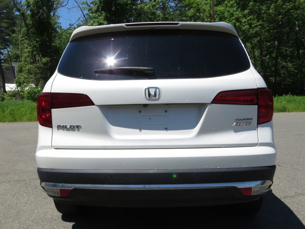 Used 2017 Honda Pilot Touring image 6