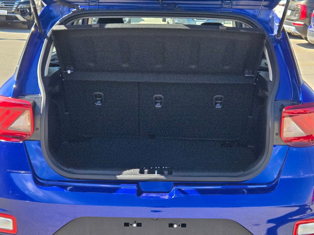 Certified 2023 Hyundai Venue Limited FWD image 20